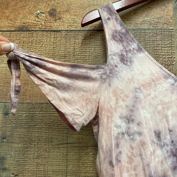 American Eagle Soft & Sexy Tie Dye Cold Shoulder Top - Picture 2 of 4